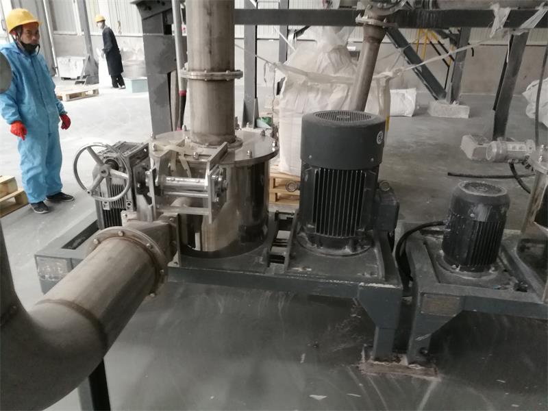 機械超微粉碎機